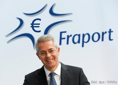 Fraport-Chef Schulte vor ergnztem Logo